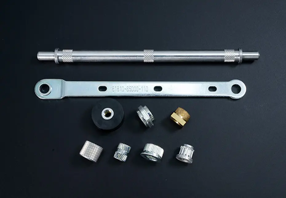 インサートナット